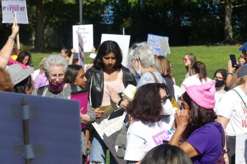 red-bank-womens-march-100221-13-500x332-9074156