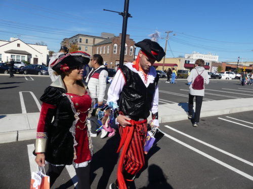 red-bank-halloween-parade-103022-14-500x375-5136877