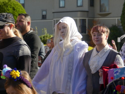 red-bank-halloween-parade-103022-33-500x375-1277687