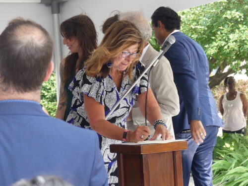 laura-jannone-070123-1-500x375-4406533