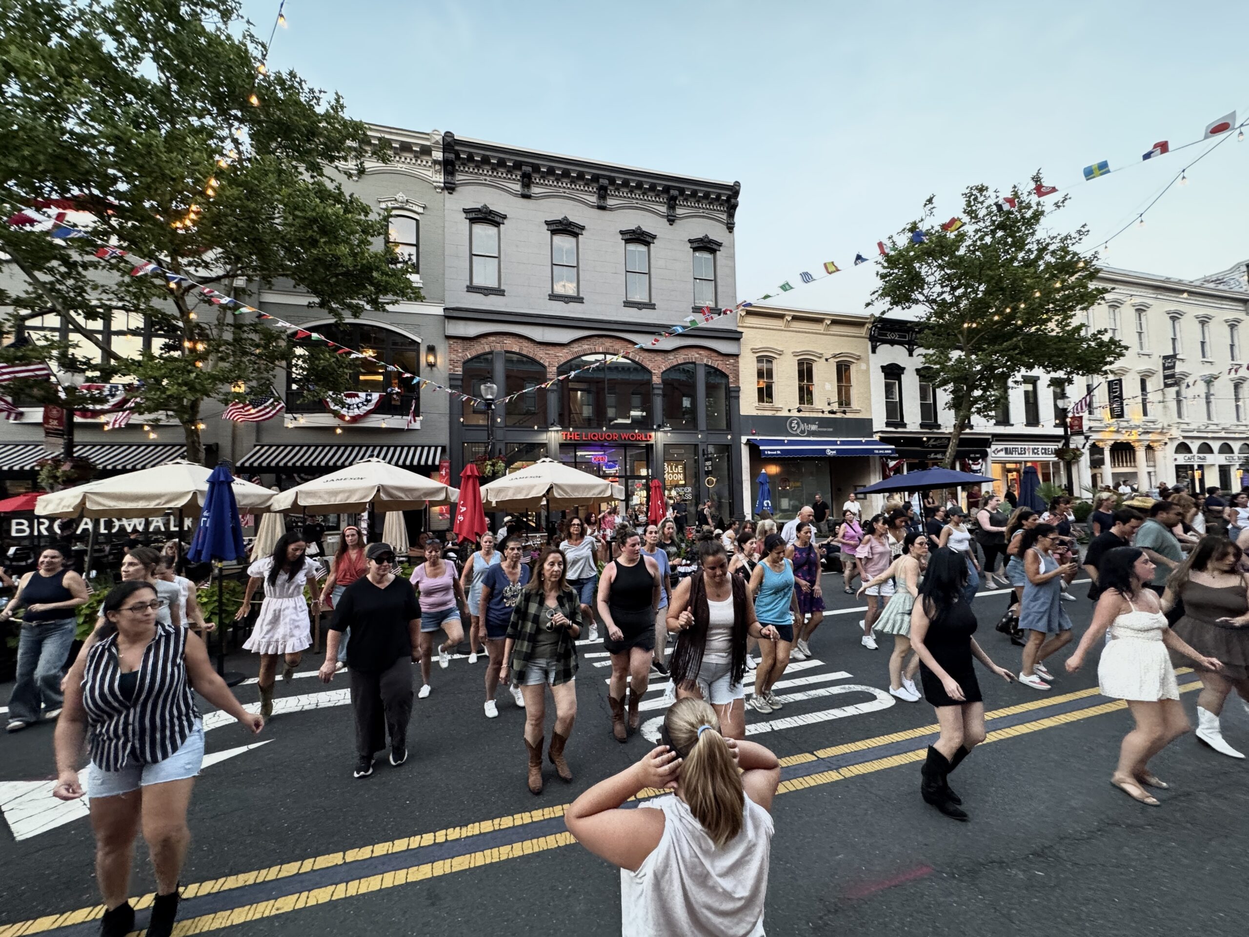 Broadwalk Line dancing 06292026
