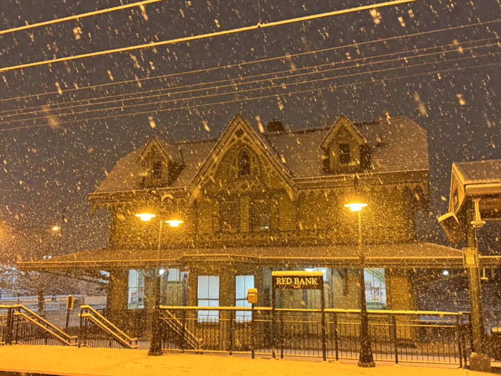 Snow storm hits red bank 12122025